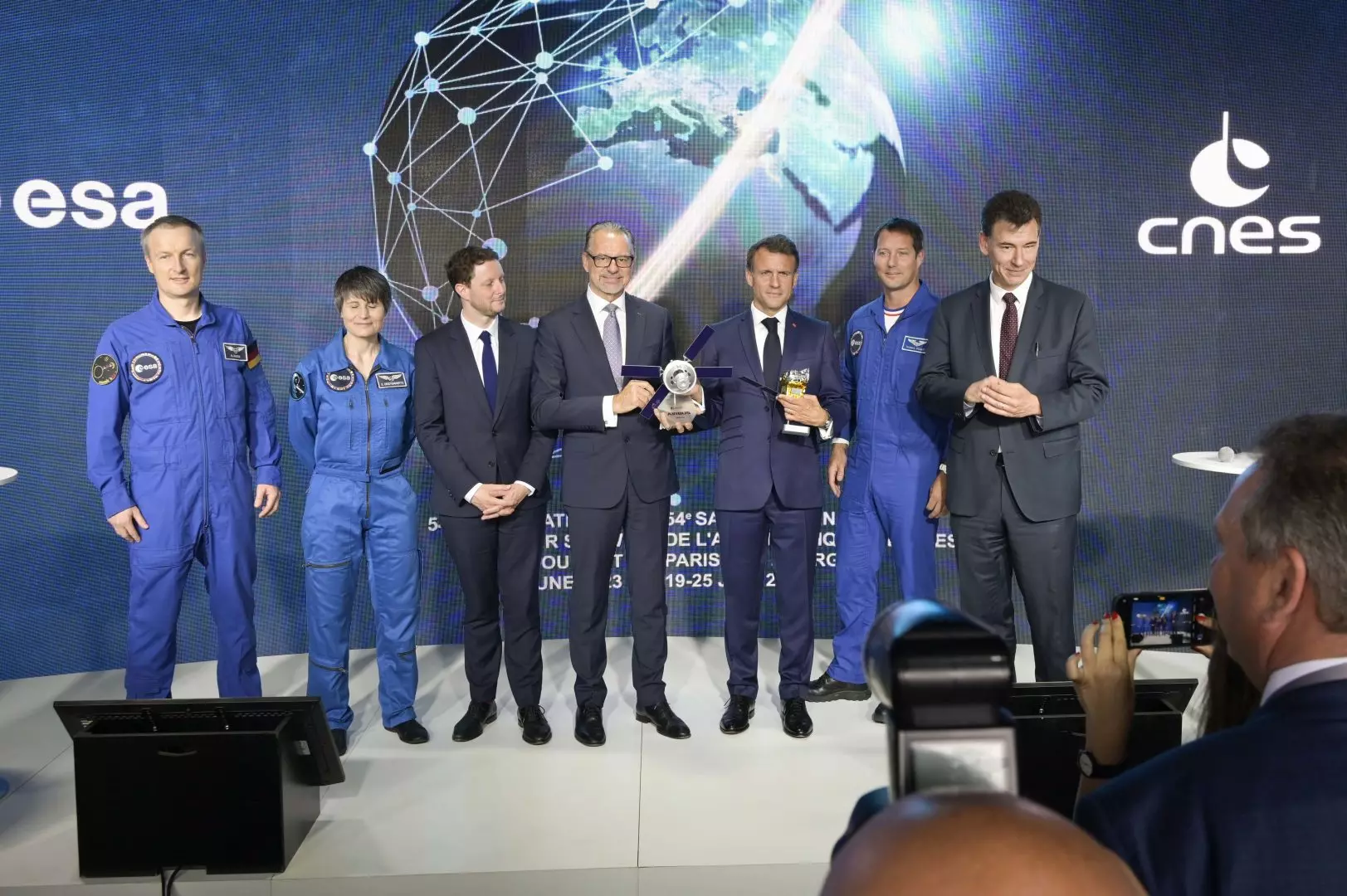 CNES - Emmanuel Macron