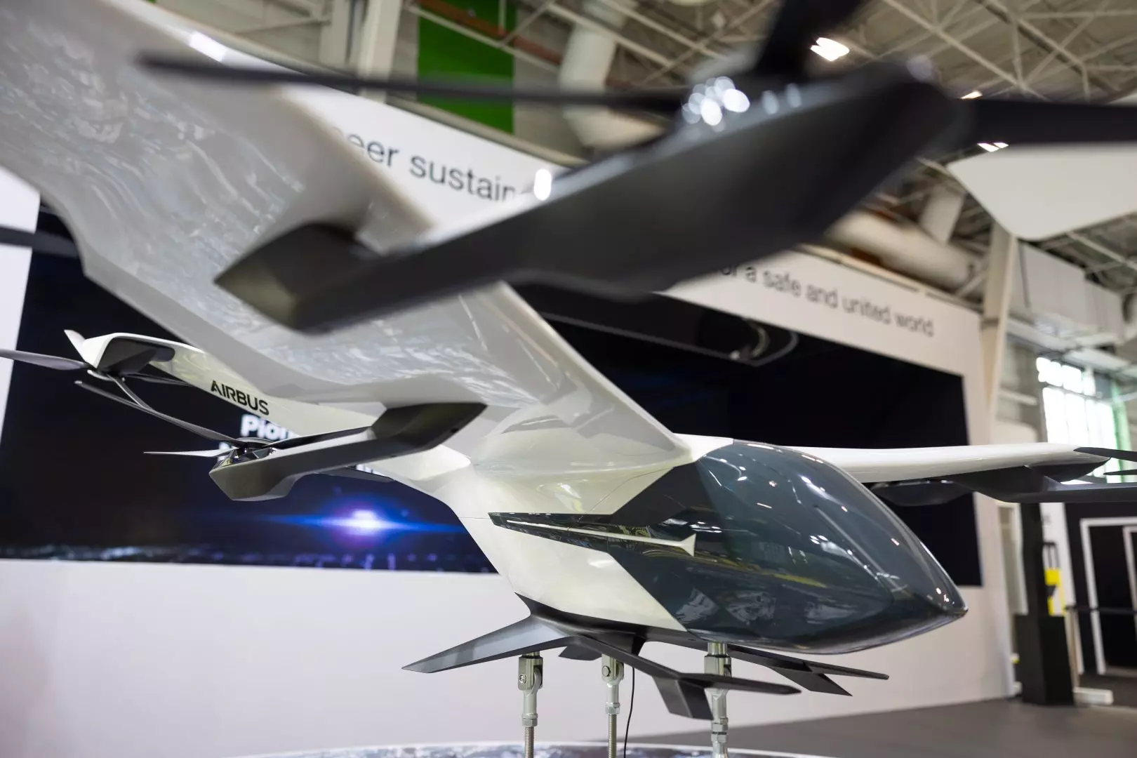 Maquette eVTOL d'Airbus