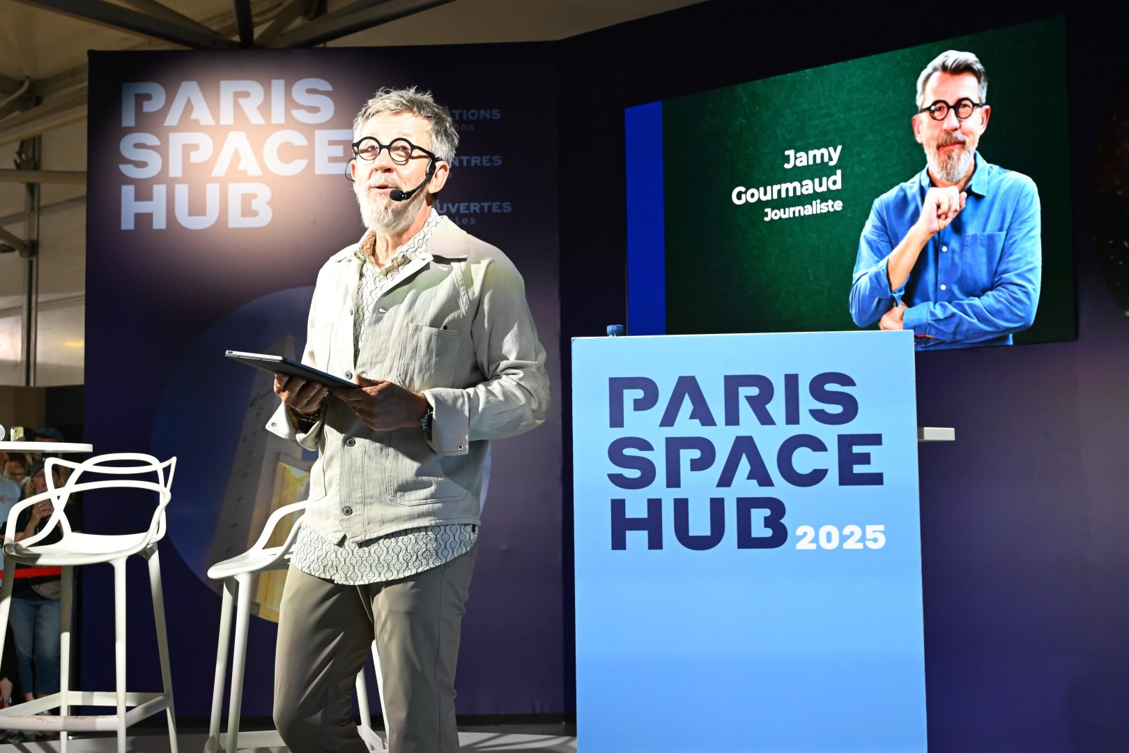 Paris Space Hub, Jamie Space Show, GIFAS SIAE, Jamie, animateur de l'emission c'est pas sorcier, journee publique
55ème Salon International de l'Aéronautique et de l'Espace
Paris Space Hub, Jamie Space Show, GIFAS SIAE, Jamie, host of the show it's not rocket science, public day
55th International Aeronautics and Space Salon